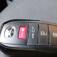 كامري 2025XSE للبيع فول مواصفات  حادثها من ورا صندوق وچاملغين ودعاميه ...