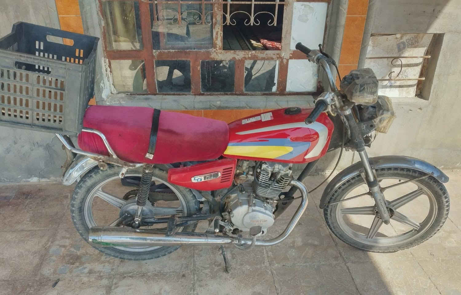 السلام عليكم ورحمة الله وبركاتة
للبيع 
ماطور ايراني 
السعر ١٧٥ الف 
مكاني في العلم موجود عالفيس


**إذا كنت صاحب هذا الإعلان وتريد حذفه لأي سبب، رجاءا أرسل رسالة إلى الدعم الفني**