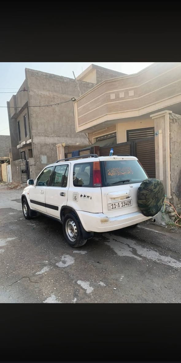 السلام عليكم سياره هوندا ياباني كير ومكينه يابانيه موديل 98 رقم انكليزي بغداد سنويه 29 هزه جديده تحويل ثاني يوم بيع مراوس مكان كربلاء رقمي ***********
