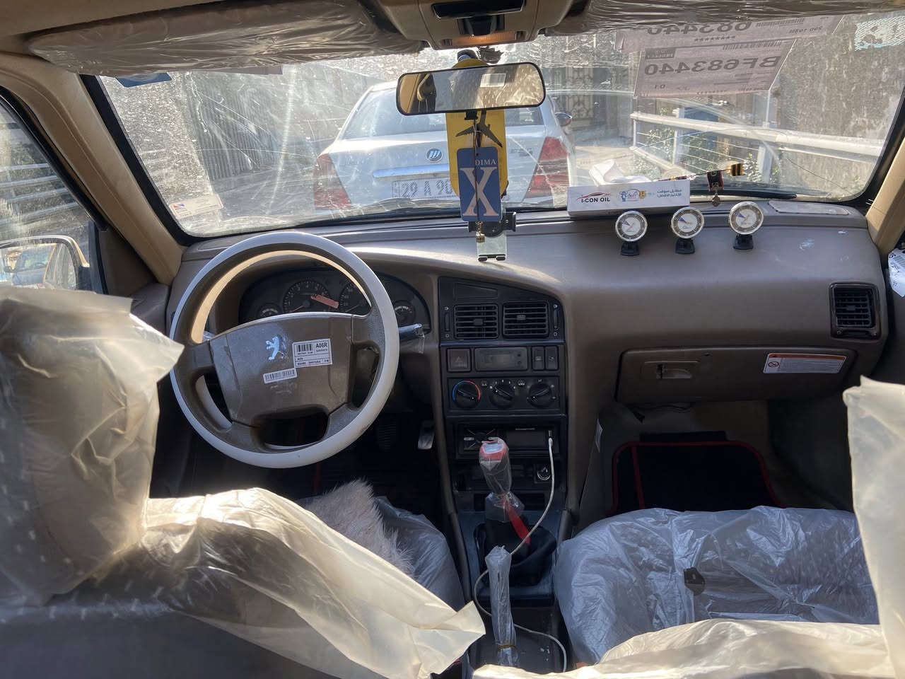 بيجو اكد 2016
السياره لا تنقيص ولا تبخير خير من الله 
كلج جديد قبل ٣ ايام بدلته امانه الله ورسوله
سياره صدرها جديد تبريد كامل شغال شرط الفحص منضومه مال عام رقمها نكليزي هزه مساقطه كبل تحول كسياره حلوه ما بيها اي نقص 
حي العلام ***********
45 وبيها مجال كلش بسيط
