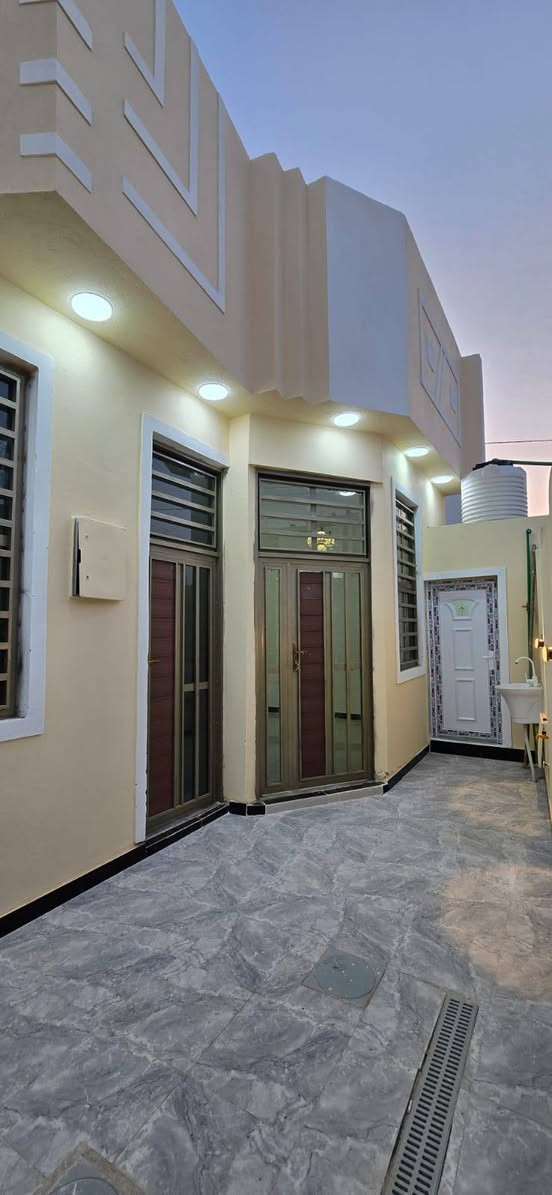 🏡 دار جاهز للسكن للبيع

📐 المساحة: 150 متر
📄 طابو زراعي عراقي – سند 25

🛏️ التفاصيل:
غرفتين نوم
ديوان
صالة
مطبخ
صحيات داخلي وخارجي

📍 العنوان: أبو الخصيب – طريق سيد حامد مقابل مدينة الأندلس
💰 السعر: 83 وبي مجال للتفاوض

✅ جاهز للسكن
✅ مناسب للعائلة
✅ موقع جيد وقريب من الخدمات

📞 للاستفسار: اتصال أو واتساب
***********/***********
