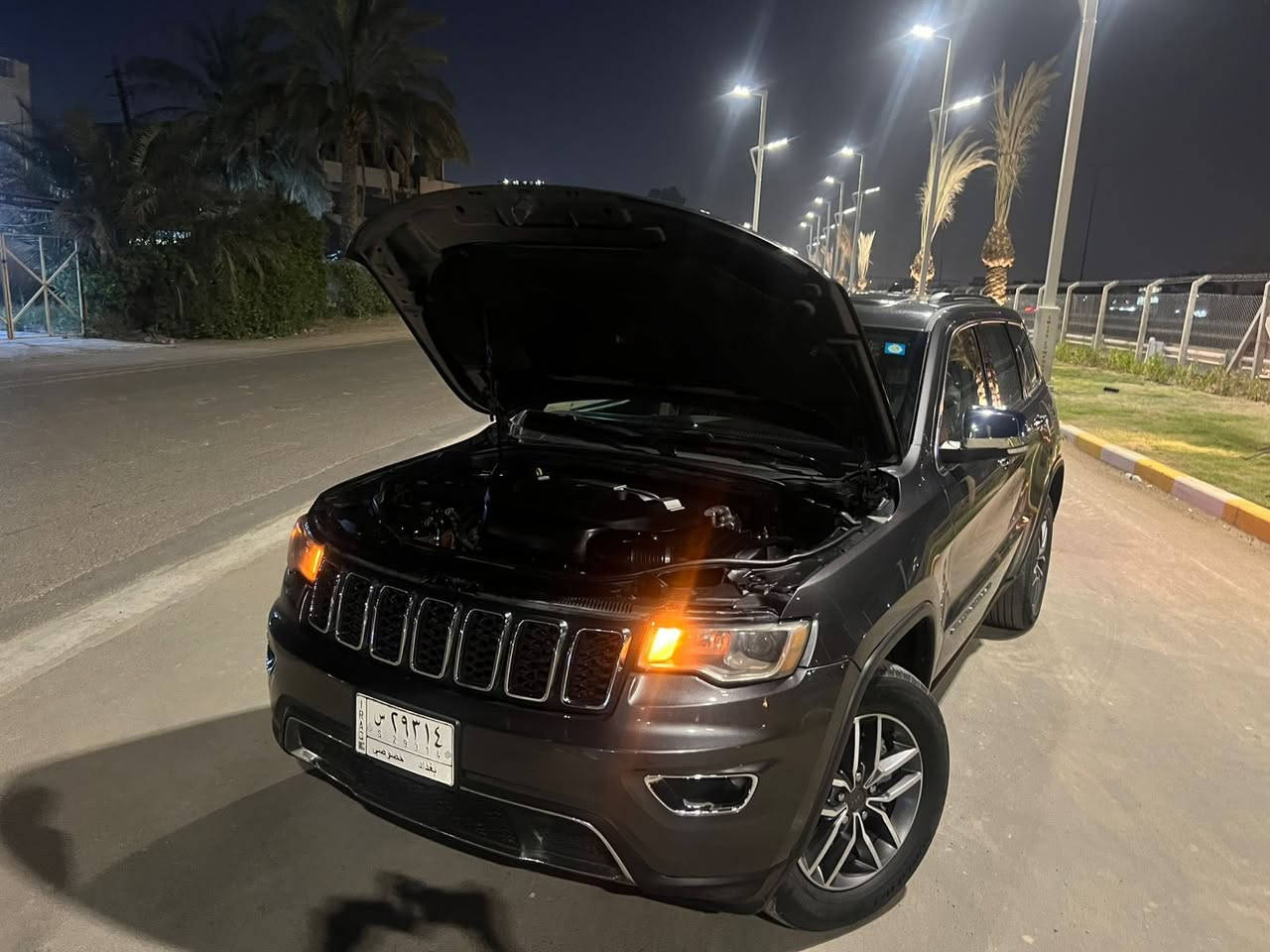 السلام عليكم 
جيب شيروكي موديل 2021 للبيع 
وراد امريكي تبديل وصبغ فقط بنيد وجاملغ بارد فقط بدون صبغ سيارة قطعه وحدة صبغ 
ولحد يكسر بسيارة بسبب الحادث الجيب كلة حادث مالتة هيج ومابي اي تأثير على السيارة 
سيارة جديده ماشية ٦٤ الف 
السيارة على ايدي مستوردها واكفلها كفاله 
سيارة فول مواصفات لمتتد داخل لونين بيجي 
فتحة رادارات ماوس فور ويل ومواصفات حيب معروفة 
رقم بغداد باسمي 
سيارة جديدة بمعنى الكلمة برغي مافتوح بيها على ايدي وبلعافية على الياخذها 
مكان سيارة غزاليه 
للاستف سار : ***********
