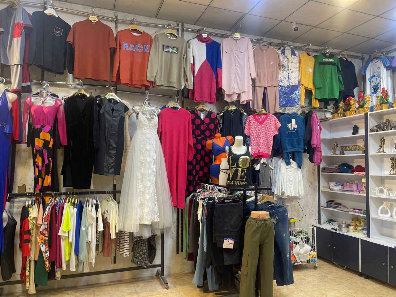 سلام عليكم غراض محل كامل ابيعهن شلع مكان المحل هرشم ٣ سعر مليونين و٧٥٠ الف وبي مجال اي ستفسار على واتساب ***********
***********
