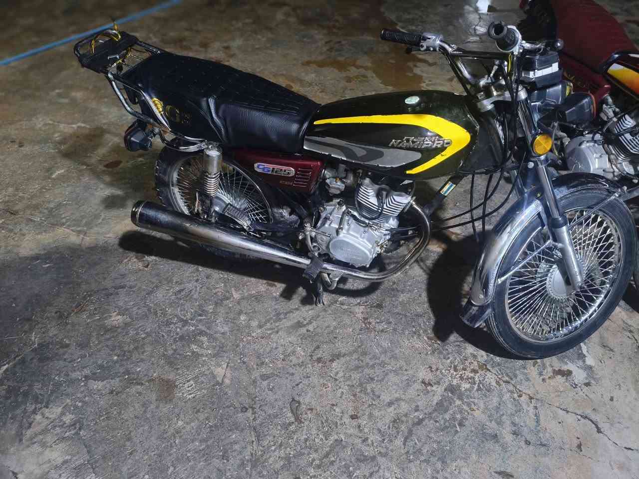 دراجه للبيع مستعجل علي بيعتهه موديل 21مامفتوحه مابيهه اوراق او بيهه صرف قليل 360بيهه مجال


**إذا كنت صاحب هذا الإعلان وتريد حذفه لأي سبب، رجاءا أرسل رسالة إلى الدعم الفني**