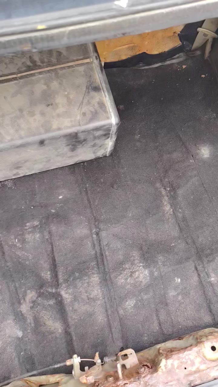 بسبب الوعود الكاذب للبيع ٢٠٠٩ بسمي السعر ٦٩ وبيه مجال اتصل 
***********
