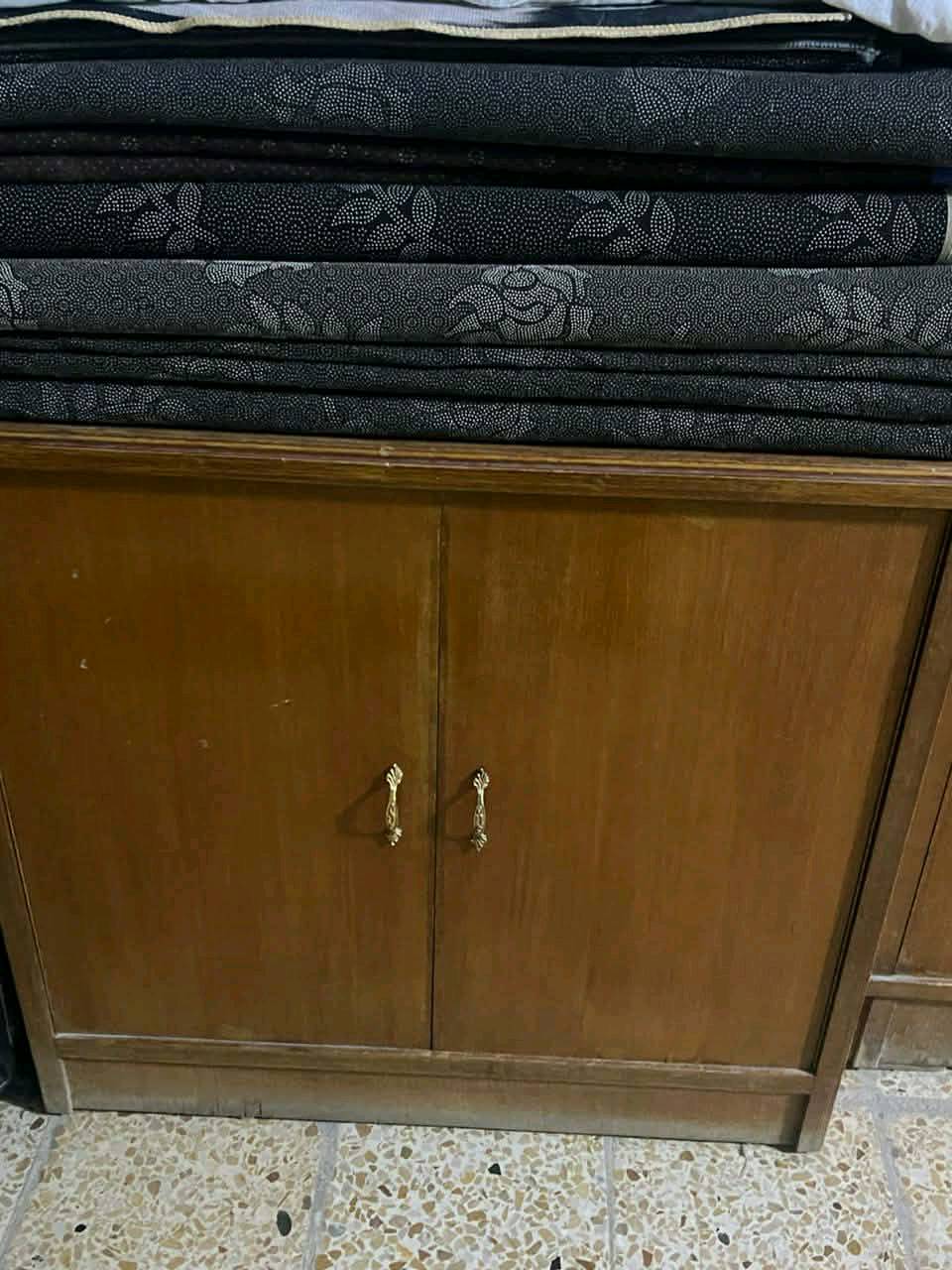غرفة للبيع كامله
0771065320رقم الهاتف
السعر٦٠٠