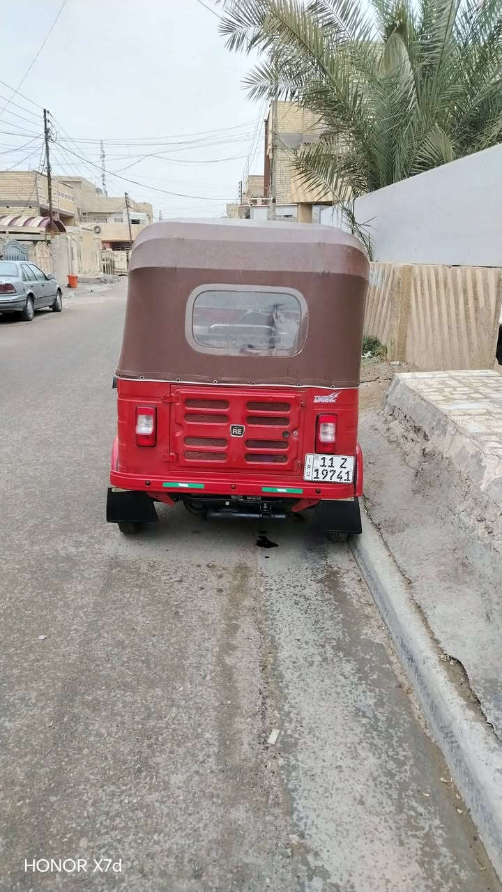 سلام عليكم شباب تكتك اللبيع مديل 18 بشهر 12 مرقمه باسمي تحويل ثاني يوم تكتك كامله كل نقص مابيه مكانه بغداد   رقمي واتساب ***********
