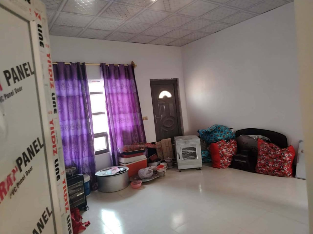 دار 300 متر 10*30 بناء درجة اولى بناء حديث خمس غرف نوم تكريت القادسية قطعة 500 السعر 225 مليون للاستفسار ***********
