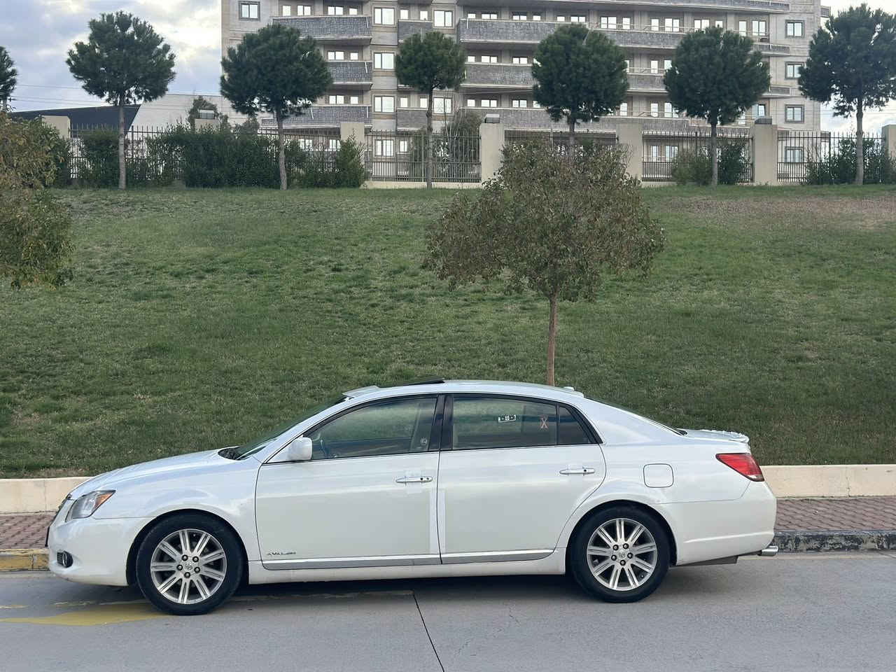 ئةڤةلون موديل ٢٠٠٧ خليجي ليميتت سپي صدف
مواصفات فوول كاميره.شاشه.كوشن هيته ر كاره باي،برده ،ناو فورميكا، پةرده  ٢ ده رگاي بوياغه 
پيش و دواي كةپسه دعمي نيه !
ناونيشان (سليماني)
سعر ١١٣  مجاليكي كةم؟
رقم موبايل (***********)

افلون موديل ٢٠٠٧ خليجي لمتدابيض فول مواصفات اثنين باب صبغ سعر١١٣ وبيها مجال
عنوان سليمانية   ***********
