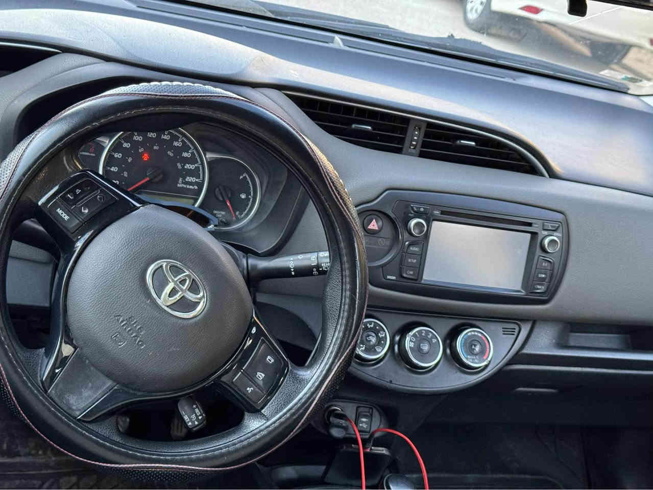 سەرەتا بە ناوی خوای گەورە و میهرەبان

فرۆشتنی خێرا

تۆیۆتا یارس

مۆدیل ٢٠١٨

فول مواسفات

بی بۆیاخ

نموونە لە جوانی و پاکی

گیر و مەکینەی بەشەرت نەکراوەتەوە

گیر و مەکینە و کارەبایی و تەبرید و تەقە و رەقە و تندوتۆلی بەشەرت

هەموو گیانی لەسەر دەقی بیلادی ماوەتەوە

یەک دەستە

ناو دەری زۆر جوان و پاک ماوەتەوە

دەعم و لیدراوی بەشەرت

پیش و دوای کەپسە سەقف و شان و چواردەوری شوشەیی

٤ تایە و ویلی لۆکی بیلادی لە ژێرە

سەنەوی و ژینگە و بانی تازەیە بە ناوی خۆمانەوەیە

تحویل و خرامە و بەناوکردن بەشەرت

ماڵی دۆستە و دیناریک مەسرەفی نیە

بۆ عەیب و عار پرسیار مەکە.!

شوین// هەڵەبجەی شەهید

سعری// ١١٠ گڵا و مجالیکی برایانەی تیدایە

ئاسیا ***********

کۆرەک ***********

واتساب و تیلگرام و ڤایبەری لەسەرە.! حلبجة, السليمانية
