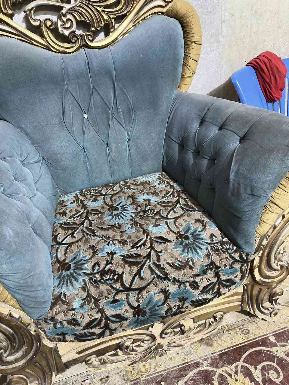 سلام عليكم قنفات للبيع و1ام 4نفرات و1ام 3نفرات و2ام نفر  نضافه100/50 مناسبات كلش ..اتصال فقط 
***********
