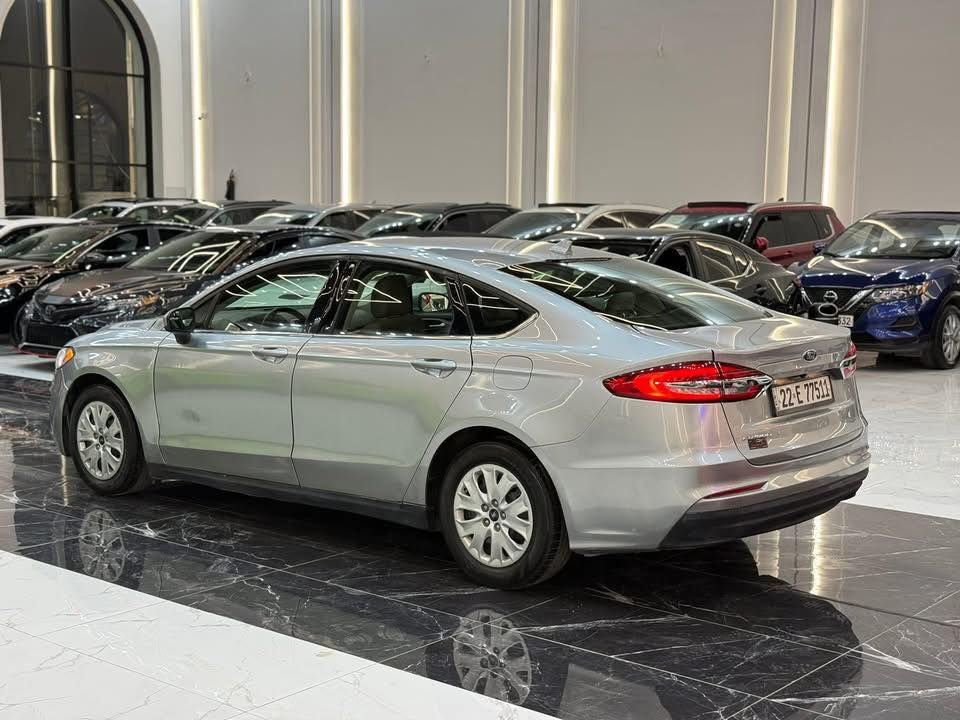 𝟐𝟎𝟐𝟎 𝐅𝐎𝐑𝐃 𝐅𝐔𝐒𝐈𝐎𝐍
فورد فيوزن موديل : 2020

السعر : 113$

اللوان : سلفر

عداد المسافة : 45 الف

حجم المحرك : 2.5L (4,سلندر) بدون توربو

ملاحطة السيارة : ثلاثة قطع صبغ (٢,کلیر امریکا) بدون ارباكات

‏‎تفاصيل اكثر الاتصال علی ارقام التاليه 

‏ WhatsApp - Vibir

☎️ ***********

☎️ ***********

عنوان📍اربيل فرع ناقلات

معرض كاليفورنيا كارس CALIFORNIA Cars
