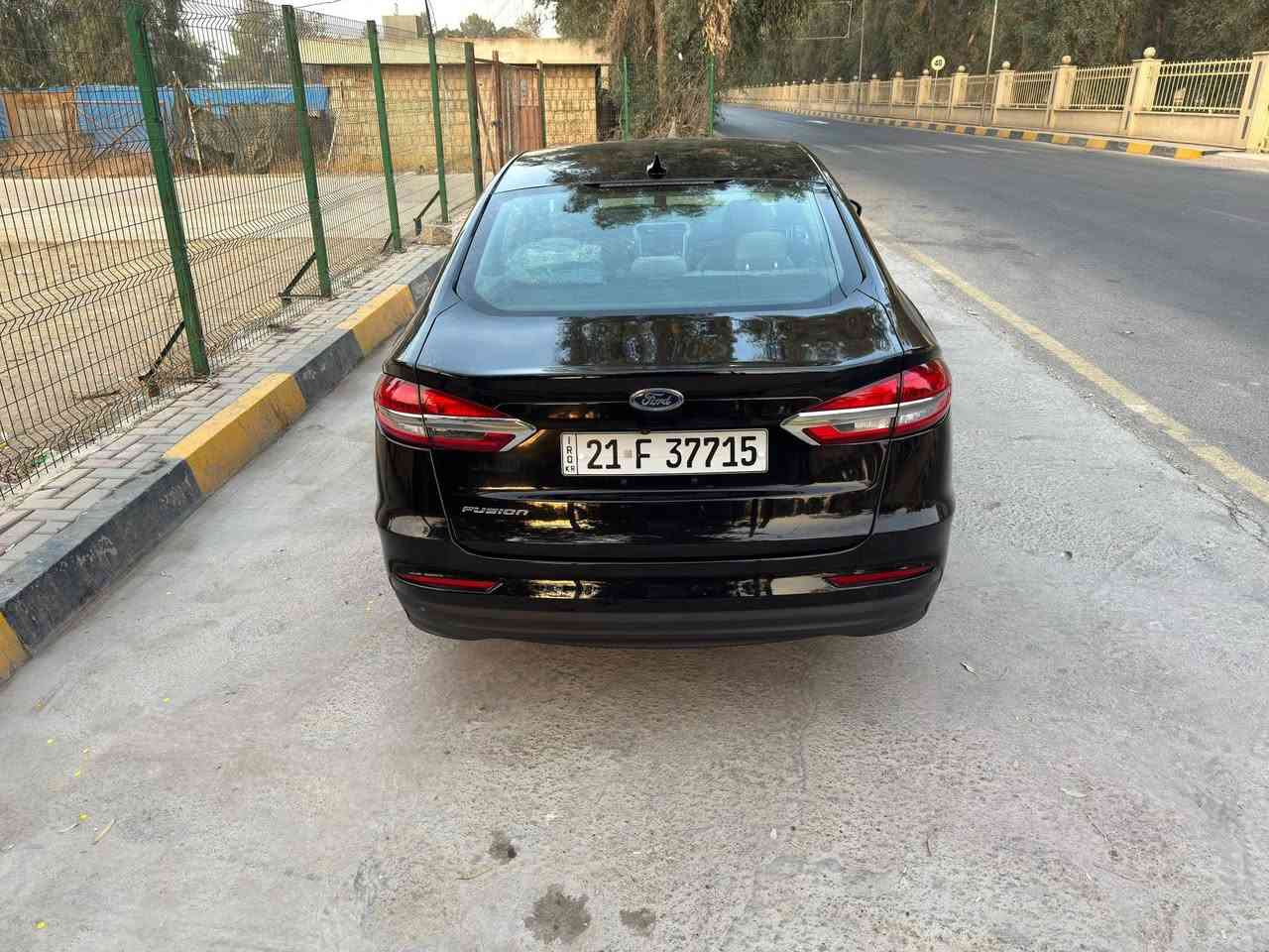 فورد فيوجن 2020 محرك 2500 المرغوب داخل عسلي
بدون صبغ حتى دعاميات بدون صبغ كفاله عامه 

 مواصفات السياره هاند بريك بصمه بصمه تشغيل رادار امامي رادار جانبي نقطه عمياء شاشة كامره السياره بحالة الوكاله كلها وضع بلادي صور الضرر موجوده بالمنشور مثل الاكلين السياره ضربتها كلش خفيفه صندوك بس ومبدل وبلادي نفس اللوان بدون دواخل بدون ايرباك بشرط ماشيه62 ميل  تخم تاير وحداديه جديد بسمي السياره شرط الغرامه والتحويل  السنويه والرقم وهزة وبراد كله جديد 
مكان السياره سليمانيه 
للاستفسار عن السياره والسعر اتصل/  ***********
