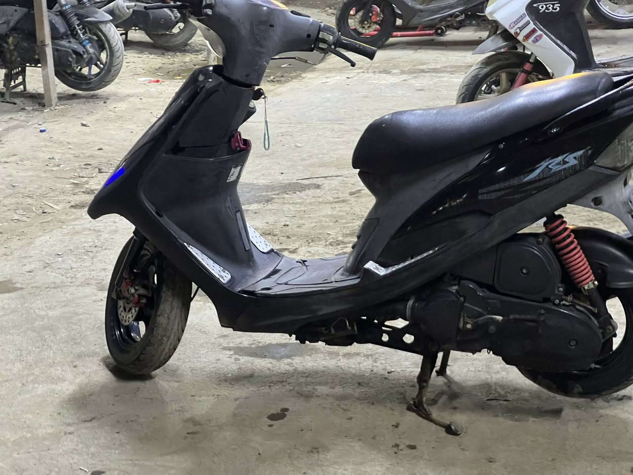 سلام عليكم دراجة ماكس عدلة
دراجة كامله سلف هندر نكرة بي وقت كهربائيات كلهة شغالة أي نقص مابيها يعر650وبيها مجال للستفسار***********
