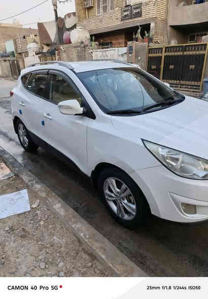 السلام عليكم توسان مديل 2013 خليجي مكفولة كفالة عامة  مكينة 2400 مثل ما موضح بل سونار المرفوق مع الصور  السعر 150$وبيها مجال بسيط  العنوان بغداد الزعفرانية لاتصال ***********
