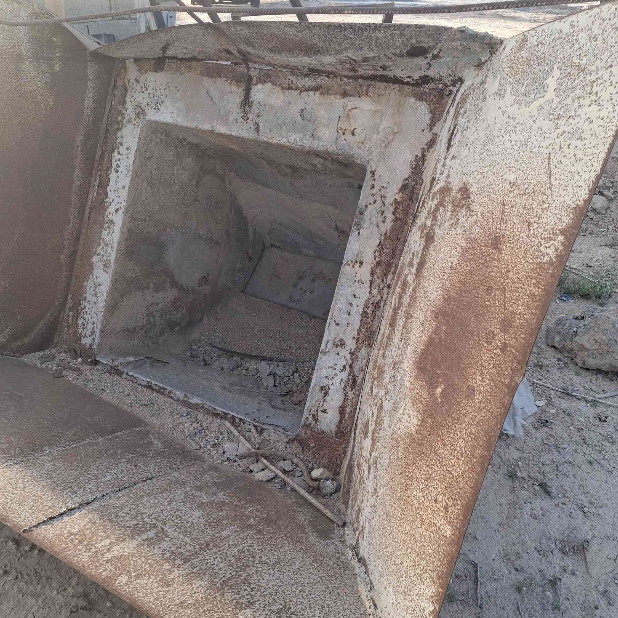 معمل بلوك للبيع مع عرباين ومأطور كير بوكس للإستفسار ***********
