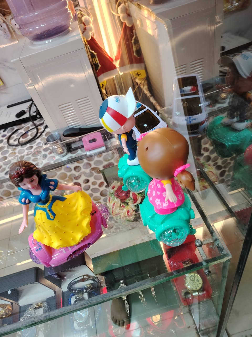مساء الخير والعافية يارب
لأنكم تستحقون الأفضل وفرنالكم من جديد 
بوكس هدايا 💐 
الأختلاف والتميز شعارنا✌️

🖤هدايا وشموع أعياد الميلاد والمناسبات بأنواعها المختلفة 
لأنكم تستحقون كل شي مميز وفرنا لكم أجمل بكج مميز  من ماركة مميزة 🖤

✅لوحات صور مميزة💯
✅العاب أطفال 
✅تحفيات مميزة
✅شموع أعياد الميلاد بجميع انواعها 
✅ أنواع الورود والأشكال والساعات 
✅قرطاسية 
✅طباعة ملفات
✅ هدايا حج بيت الله الحرام
✅ كتاب الله القران
✅ المصحف المجزأ
✅ بوكية ورد 

يصلح هدية لأقرب مخلوق على قلبكم 
🚘يوجد خدمة توصيل لجميع مناطق المحمودية 🚘

مكتبة لمسات حي السلام مجاور افران الحلفي
الهاتف ***********
رابط قناة التلكرام https://t.me/+fGl6SzRfS7lkNGUy
رابط البيج في  الفيس بوك https://www.facebook.com/share/1FcMwgkYPt/
