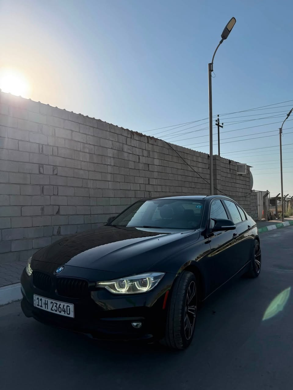 السلام عليكم 

BMW .320i .2018 

4 سلندر تيربو 🚀

مكينه وكير كفاله 

صدر ومكيانيك كله جديد

تخم تاير جديد 

رقم بغداد الدولي الجديد باسمي. 

هزه جديده

السعر 18.500$ بيها مجال بسيط جدا 

ديالى بعقوبه 
***********
