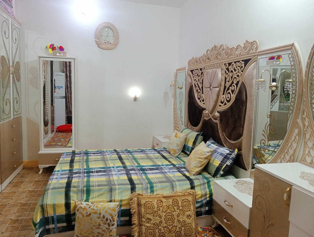 السلام عليكم
غرفة نوم تركي درجة اولى نضيفة كلش مكان الديوانية المركز السعر 850


**إذا كنت صاحب هذا الإعلان وتريد حذفه لأي سبب، رجاءا أرسل رسالة إلى الدعم الفني**