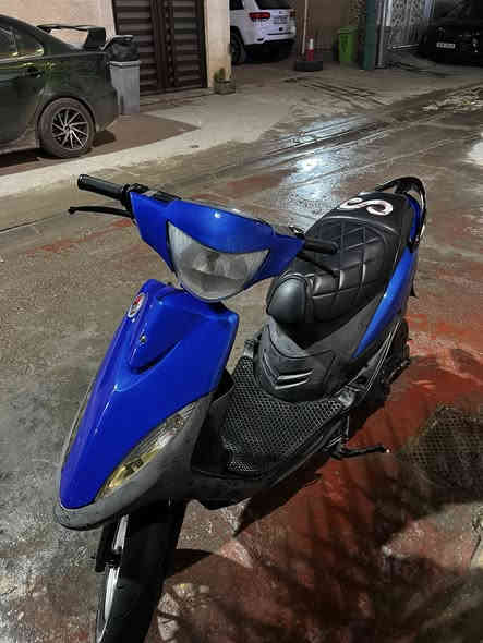 ماكس عدله 120
دراجة مكينه رمبه
ملاح فول
شلعه معدل 
دراجة قبل شهرين نازله رمبه 
كفرها جان جارد وبدلته احسن نوعيه
سعرها ٧٠٠ وبيها مجال 
مكاني بغداد حي تونس
***********
