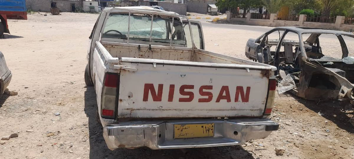 السلام عليكم  بيكم نيسان 92 تحويل مباشر كير مكينه اكسن مكفولات ولباقي كدامك تريد كامله تريد بس رقم عادي مكان عامريه الفلوجه السعر 8 وبيها  مجال7830791813
