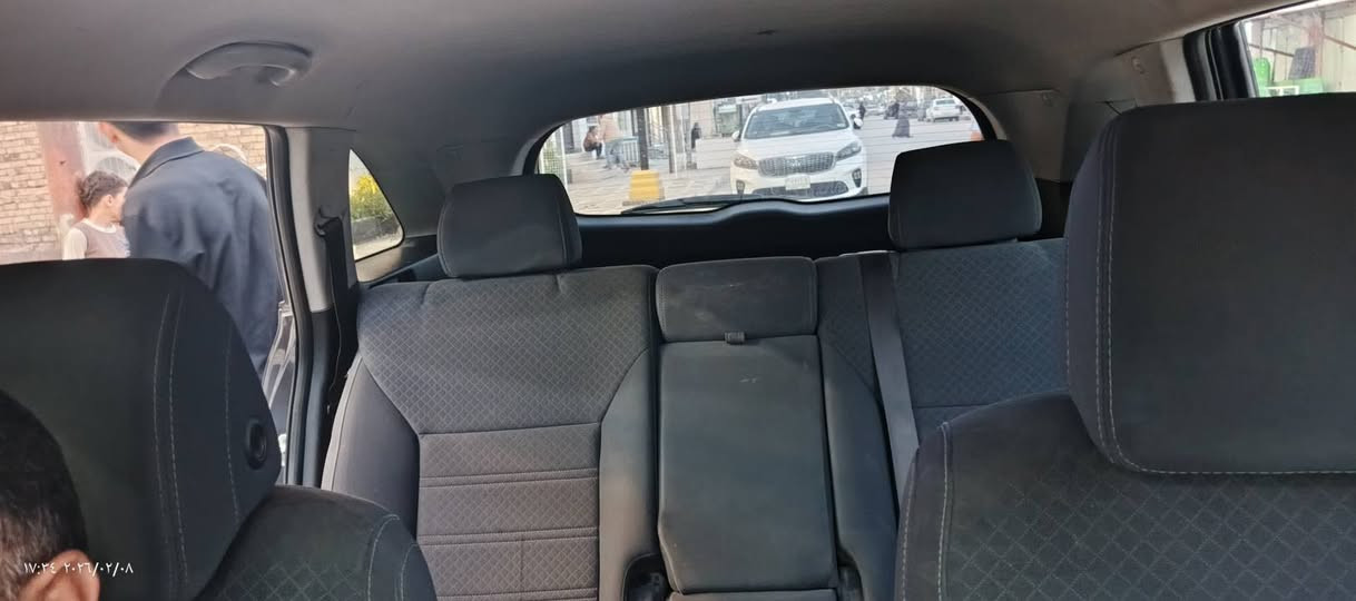 كيا سورنتو 2017 امريكي تبديل بنيد فقط 
رقم ذي قار تحويل ثاني يوم
محرك 4 سلندر /5 راكب 
فور ويل
ارضيه جلد
تحكم استيرن جهتين اشاير بلمري
تدفئه كشنات
حساسات خلفيه
بيه منضومة غاز اقتصاديه جدا انسى الادوانز
بيع ب147 او مراوس بأوبتما 18 وفوك
للتواصل *********** عنواني ذي قار سوق الشيوخ ناحية الفضلية
