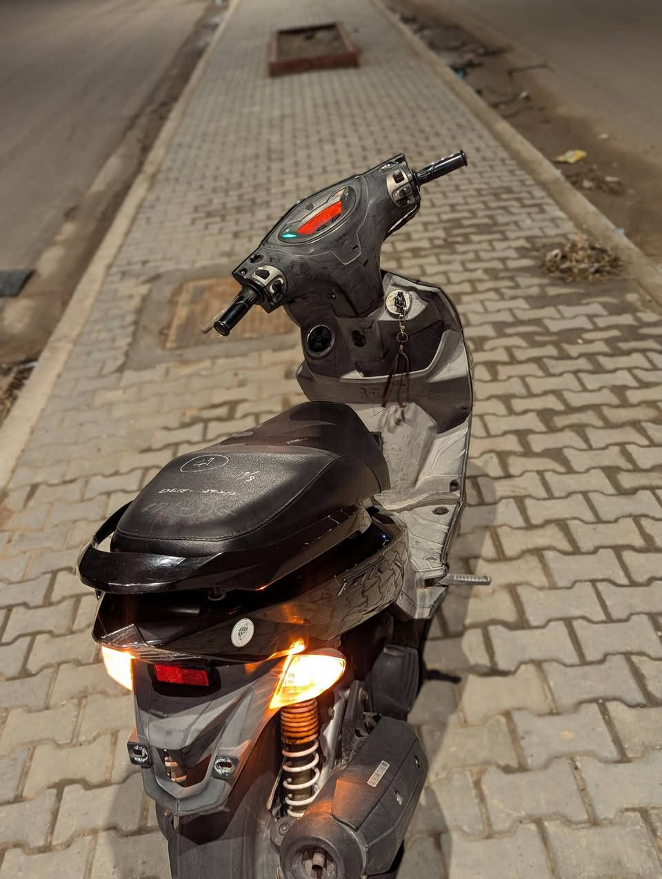 جي تي ار موديل 2014 كفاله عامه من تاير للتاير 
دراجه بحاله وكاله شلعه ومعدل شلعه تخبل شك گاع  وكفراتهه بلباكيت دراجه ختم واحد دراجه صارلهه 25 يوم نازله شرط كفراتهه ليشوفهن يگلك تجاري من نضافتهن


**إذا كنت صاحب هذا الإعلان وتريد حذفه لأي سبب، رجاءا أرسل رسالة إلى الدعم الفني**