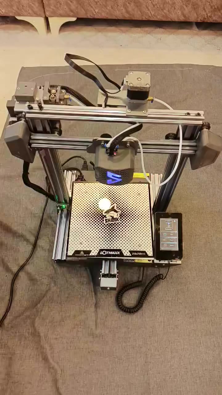 طابعه ثلاثية الابعاد مستخدمه طلعت ب الامزون مااعرف سعره بس وزنه ثكيل تشتغل بس اني مااعرفلها ابيعها فحم مااعرف سعرها قيم بما يرضي الله وبالعافيه 
تجي بعد وياهه غراض وبراغي مااعرفلهن اللي يريد ادزله صورهن بالخاص


**إذا كنت صاحب هذا الإعلان وتريد حذفه لأي سبب، رجاءا أرسل رسالة إلى الدعم الفني**