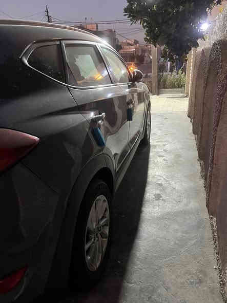 السلام عليكم 
توكسان ٢٠١٨
السياره بدون حادث بدون صبغ بدون بارد
كير ومحرك مكفولات
تخم تاير جديد
صدر امامي خلفي 
السياره داخله بحاله الوكاله
محرك دوش  المرغوب 
شاشه ايباد 
كاميرا خلفيه دواره
كشن كهرباء 
السعر ١٦٣وبيهه مجال
للاستفسار:***********
