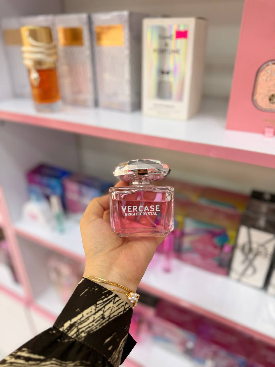 توفرت عطور ماستر العرض كل قطعتين ب٢٥ الف والقطعة الوحدة ١٥ الف العرض ساري لحد ما تخلص الكمية..
.
متوفر توصيل جميع المحافظات ٣
توصيل جامعة الكفيل مجاني
.
.
#النجف #اكسسوارات #العراق #هدايا #عطور


**إذا كنت صاحب هذا الإعلان وتريد حذفه لأي سبب، رجاءا أرسل رسالة إلى الدعم الفني**