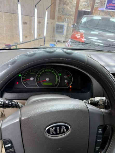 السلام عليكم من رخصة الادمن 
سورنتو 2008 للبيع سياره فول للاخير
نضيفه وحلوه مكفوله من الصبغ والتبديل
تحكم ستيرن جهتين 
مثبت سرعه
كشنات جلد
كشن كهرباء 
فتحه سقف 
حساسات خلفيه
شاشه
كامره خلفيه
فور ويل
مري كهرباء وقابل للطي
سياره عليها بوليش جديد وتخم تاير جديد 
ماشيه 180 
محرك 3800
السعر 115 وبيها مجال
عنوان بغداد 
رقم هاتف :***********
