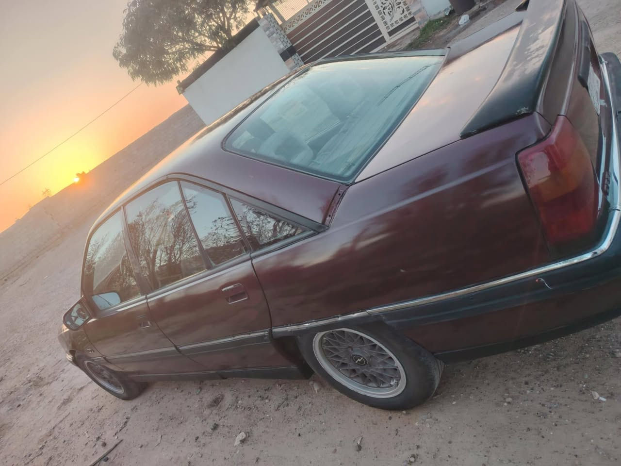 مكلف باالنشر...
السلام عليكم
اوبل اوميكا ٢٦ موديل ١٩٩١
سياره جديده
كير عادي
محرك شرط
تايرات جدد
كهربائيات كله شغاله
سلايت شغال
غرفه حيل نضيفه
رقم نينوى الماني تحويل مباشر 
سياره جاهزه
*********** مكانها تكريت
