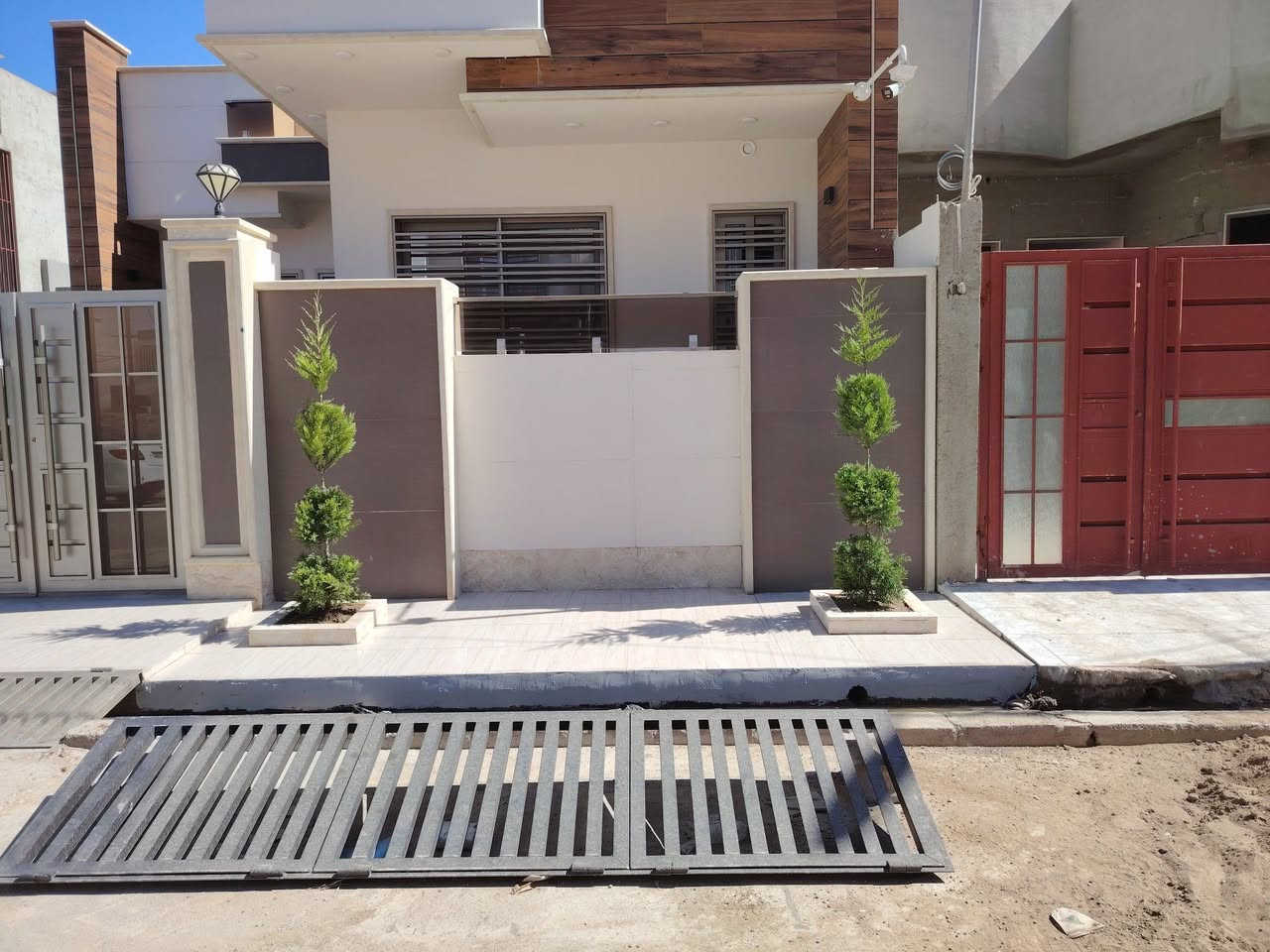 هندسه وتصميم الحديقه
زرعة وتقليم لاشجار
قص ثيل
***********
***********
من رخصت الادمن
