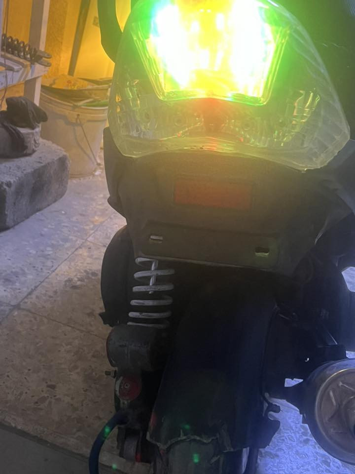 سلام عليكم 🫡
ماكس عدله للبيع 
القبق موجود + كفرات موجوده 
الدراجه بيه ترويد كلاجات +شيال يدات صلانصه صجميه دبلا 
الدراجه شلعه ومعدل نكره سلف بكل وكت 
الدراجه ٥٥ مزوده 
مكانيً كربلاء 
رقم الهاتف ***********
