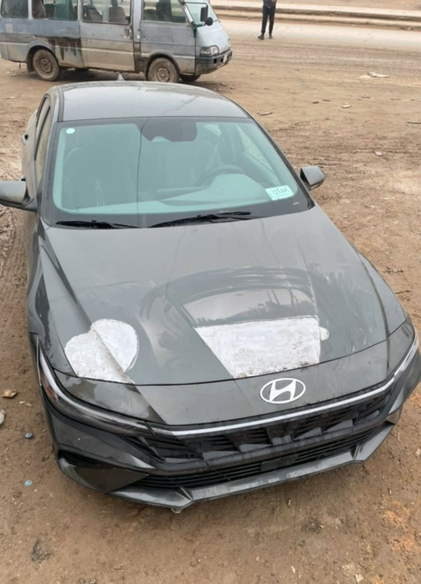 السلام عليكم للبيع النترا مويل 2024 دخول جديد (بدون رقم) منفيس بأسمي تحويل ثاني يوم حادثها فقط بنيد راجع بارد بسيط بدون اي دواخل باقي السياره مكفوله من الصبغ والتبديل ماشيه (15ميل) علا وضع الشركه محرك 2000 دوش )
—————————————————--
2-بصمه وتشغيل عن بعد 
3-ويل كب 17 كروم 
4-رادارات أماي خلفي 
6- لا يت لد زنون 
7-لد داخلي بل دشبول 
8- شاشه دجتل متصله 
9-تبريد بيانو منفصل
باقي المواصفات معروفه 
—————————————————
السعر154بيها مجال بصيط مكاني بابل الحلة الرقم 

 📞***********
    
واتساب فقط.  ☎️***********
