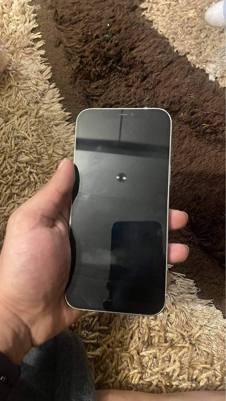 iPhone 12 Pro Max 512G
ايفون 12 برو ماكس 512 گيگا ما مفتوح ومابي اي اشكال نظيف اللون ابيض باكيته ويا وكيبل 
باتري ٨١٪؜ 
مكان اربيل - ماموستيان زانگو
السعر ٥٠٠،٠٠٠ قفل
واتساب
-***********- أربيل, العراق
