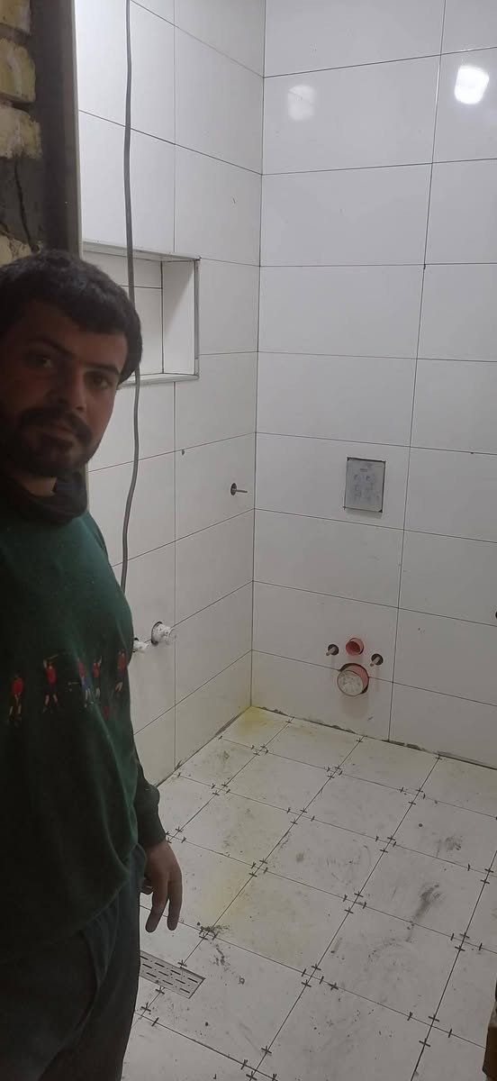 خلفه متفرغ حالين شغل درجى اولى ***********
