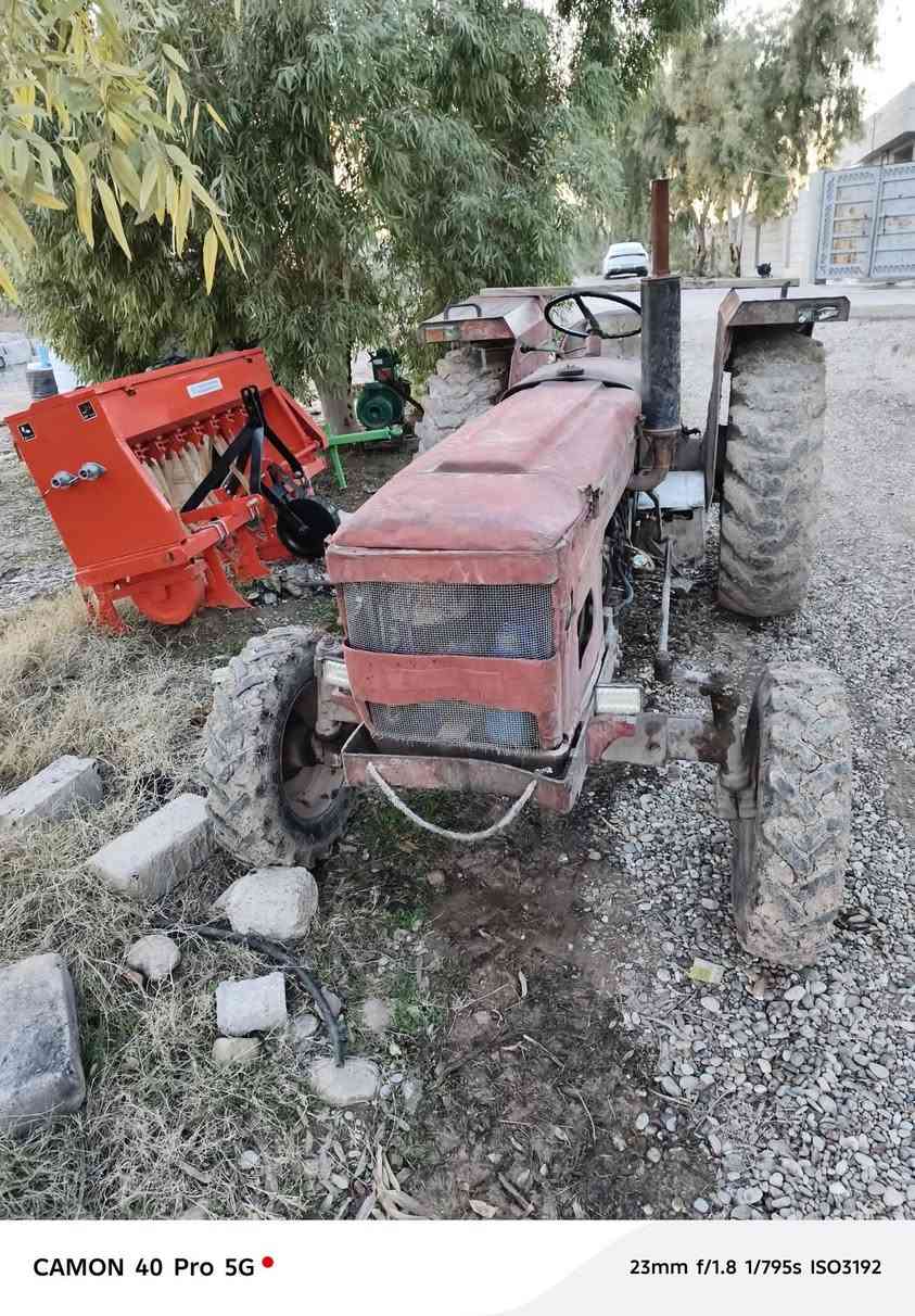 السلام عليكم للبيع جرار تركتر عنتر جاهز لشغل شرط نكره سلف بدون رقم  عنتر ٧٠  هوا وملحقاتة مكاني موصل ناحية حمام العليل ***********
