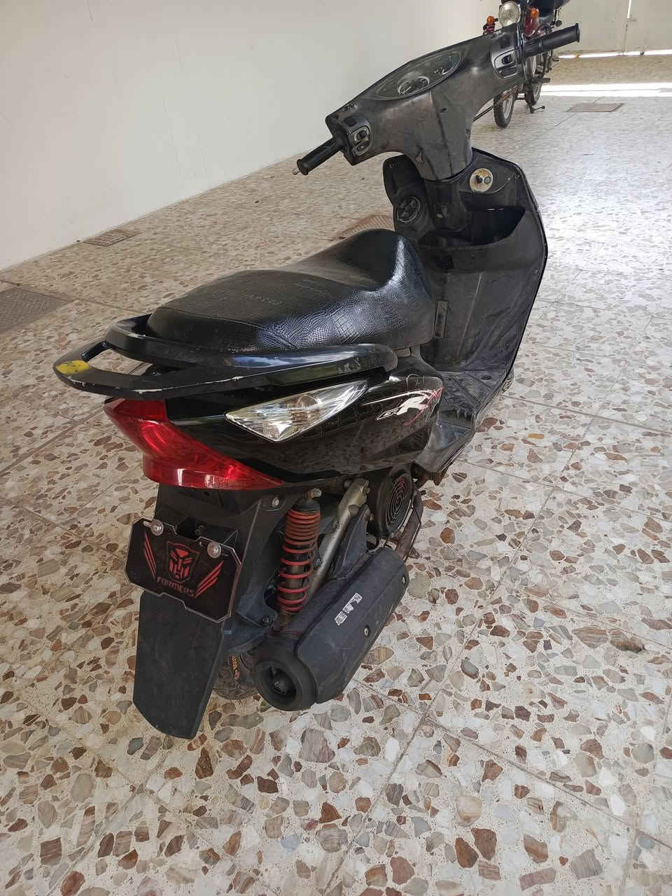 سلام عليكم 
دراجه للبيع ماكس ثعلب ***********
