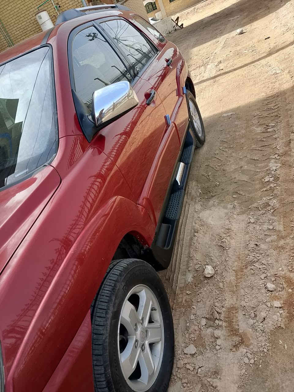 السلام عليكم كيا سبورتج موديل 2009 اربعه دسك رقم نجف دولي هزه جديده سنويه جديده بيه منضومة غار محرك 2000  بي خيط بخار قليل كلش الكير والتبريد جيدات تخم تاير جديد
بيه البنيد والجاملغات الامامية وباب السايق مصبوغات والباقي مكفولة عندي سونار بيها 
مكان السيارة بالنجف بيع او مراوس
السعر 95 وبيها مجال 
***********
