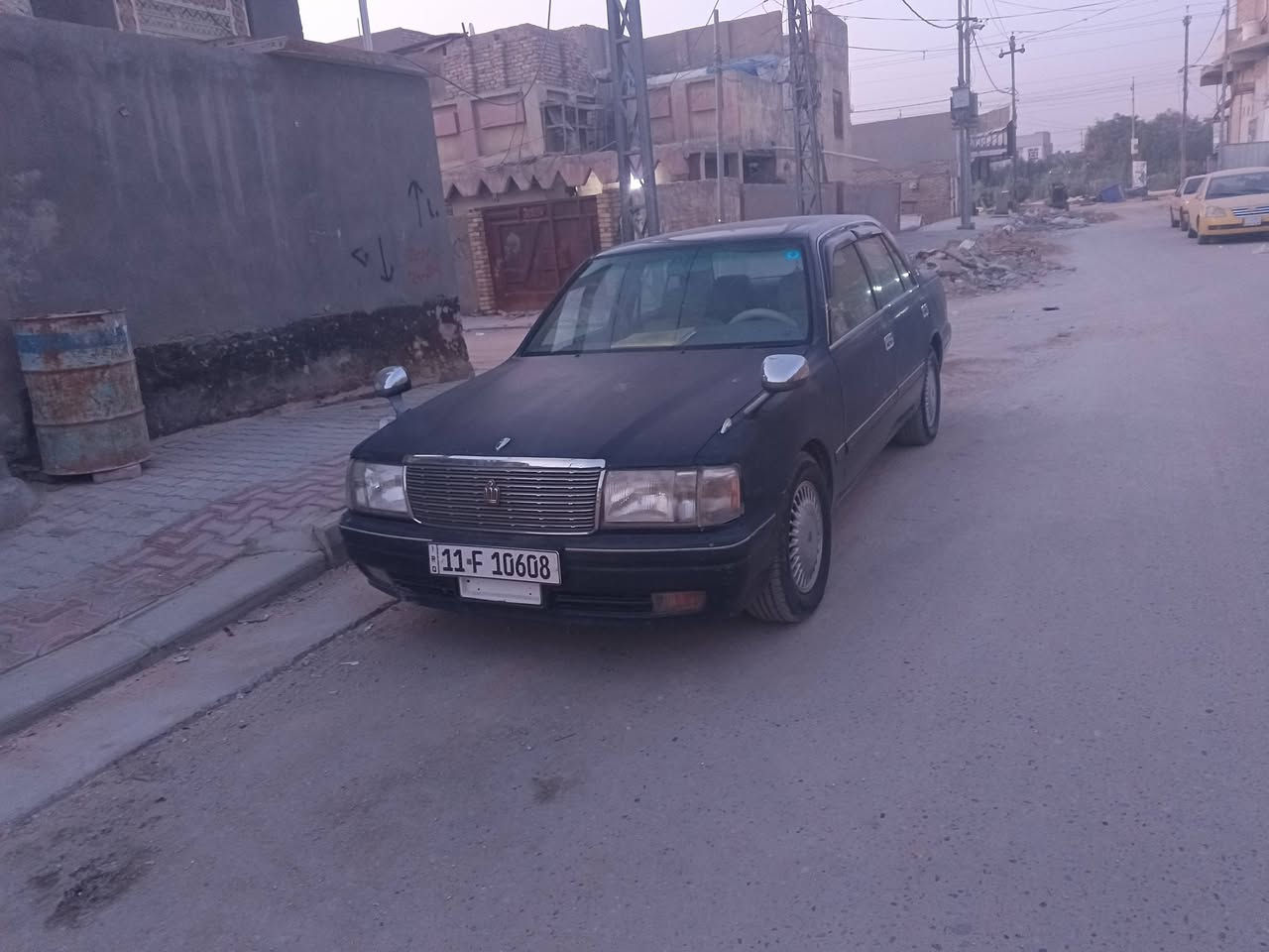 السلام عليكم
راس الثور تكم العندة فلات لون صدفي مراوس وانطي الفرق 

موديل ٩٦ فنصة 

رقم بغداد انكليزي بأسمي

مكينة گير في في تي سي ٩

فريز وفان ملكة 

دشبول بطاين 

حدادية من المشط للعربانة الخلفية 

تخم تاير وباتري 

كهربائيات من الطول للطول 

كلة جديد 

نقصها صبغ سيارة جاردة 

وتبريدها ميشتغل 

وبيها طخة بالجاملغات الخلفية 

مكاني ديوانية 

مراوس براس الثور فلات صدفية وانطي الفرق


**إذا كنت صاحب هذا الإعلان وتريد حذفه لأي سبب، رجاءا أرسل رسالة إلى الدعم الفني**
