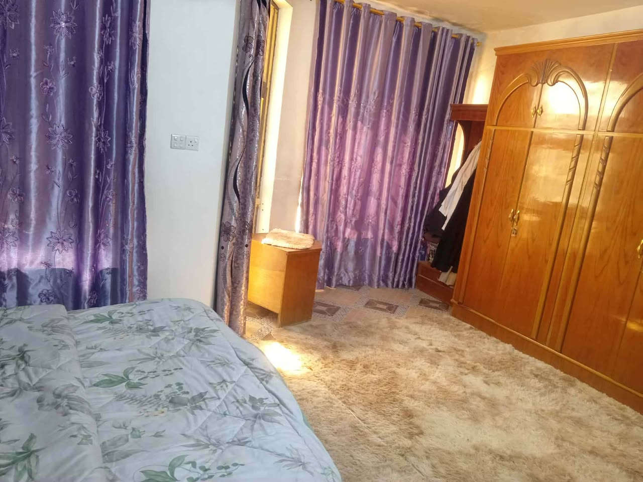 بيت للبيع طابو صرف بحي العداله ظهر المحكمه مساحه 75م طابقين الفوك غرفتين ومخزن وبيتونه والجوى استقبال وصاله ومطبخ وصحياات السعر 120 وبي مجال


**إذا كنت صاحب هذا الإعلان وتريد حذفه لأي سبب، رجاءا أرسل رسالة إلى الدعم الفني**