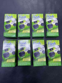 فوجي QuickSnap • كاميرا لمرة واحدة • ٨ قطع