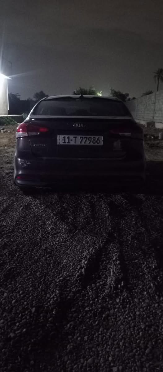 السلام عليكم 
فووتي ٢٠١٧
حادث بنيد فقط والسونار موجود بالصور 
السياره ماشيه ١٢٠ 
رقم بغداد السعر ١١٨ وبيهه مجال 
للاستفسار ***********
