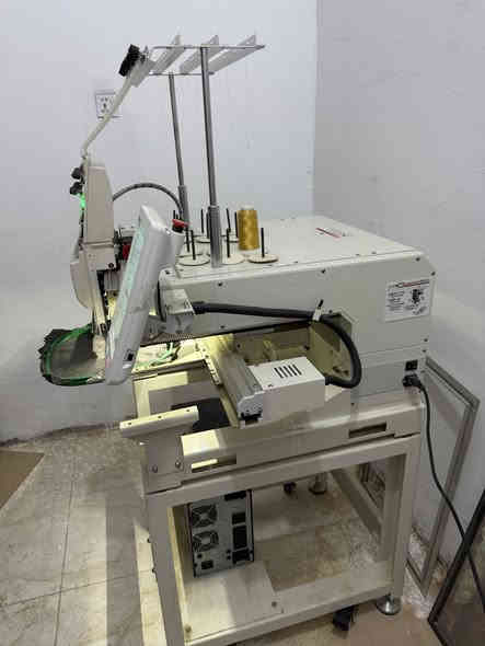 مكينة تطريز ماكس نجاة المكينة جديدة وغراضها كاملة يمكن مطلز بيها فقط اسبوعين لان اخذتها وما حصلت شغل فقط جربت بيها وتعلمت شلون اطرز  وكل فترة اشتغلها شوي وازيتها 
السعر ب٣٠ ورقة وبيها مجال مستعجل ع بيعتها 
***********
مكاني محافظة السماوة قضاء الرميثة 
تجي وتاخذ بالسعر اليعجبك وما يكون خاطرك الا طيب ان شاء الله
