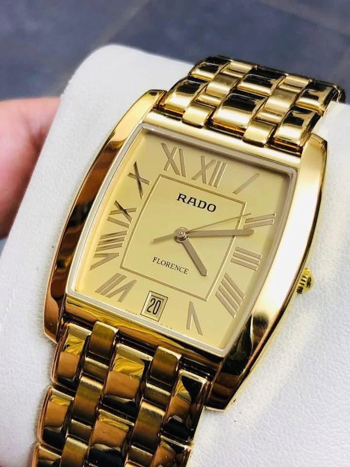 ساعة رادو  ( RADO) فلورنس      
سويسري اصلي سلم   
تغليف ذهب الحجم XL       
لوك غير مستعملة 
مع العلبة الأصلية والكرنتي  
للاتصال ***********
