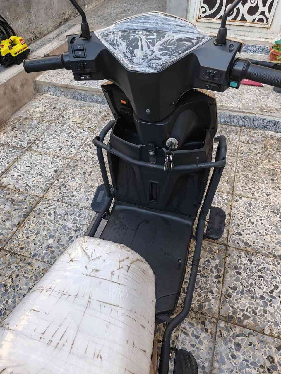 دراجه شحن نوع الماسه للبيع
6 بطاريات حجم كبير 
ملف قدرته 2000W نحاسي 
ملاحظه: الدراجه المعروضه للبيع ذات الدسك الرصاصي وهي تختلف عن ذات الدسك الاحمر بانها الوجبه الاولى 
السعر 650 الف وبي مجال


**إذا كنت صاحب هذا الإعلان وتريد حذفه لأي سبب، رجاءا أرسل رسالة إلى الدعم الفني**