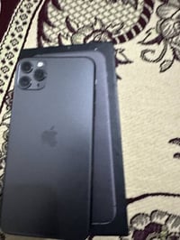 11برو ماكس بطارية٨٥٪؜ مالت شركه ما مرفوعه و شرط تفحص حاسبه تك سيم كارت...