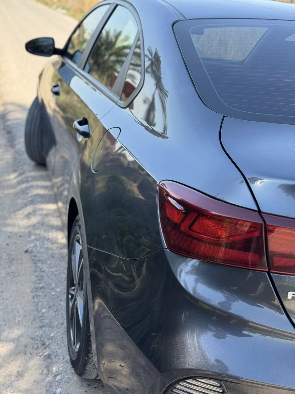 سلام عليكم
فورتي 
موديل 24
رقم أربيل هزة ورقم صار شهر
مكينة 200 cc
حساسات 
توقف ذاتي 
رادار 360
كامرة خلفية
ماشية 19
سيارة جديدة جداء
سيارة داخلة كلين بدون حادث 
داخلة كلين بمريكا بيهة بنيد وجاملف كلير اثر شخوط
بدون حادث كفالة من الحادث 
سيارة حلوة وحلى من صور 
سعر السيارة 165 وبيهة مجال قليل 

‭0776 374 8999‬
