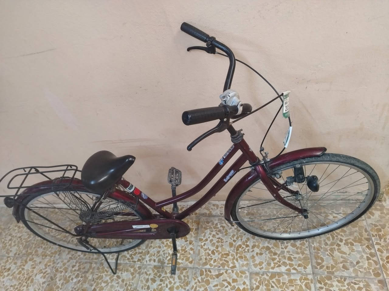 سلام عليكم بيع بايسكل عبد الحليم حجم 26لون ماروني مابي اي شي بس اكو شويه شخوط بل لشه و تايات جدد بس الكدام قديم سعر90بي مجال موقع موصل الايمن للتسفار خاص


**إذا كنت صاحب هذا الإعلان وتريد حذفه لأي سبب، رجاءا أرسل رسالة إلى الدعم الفني**